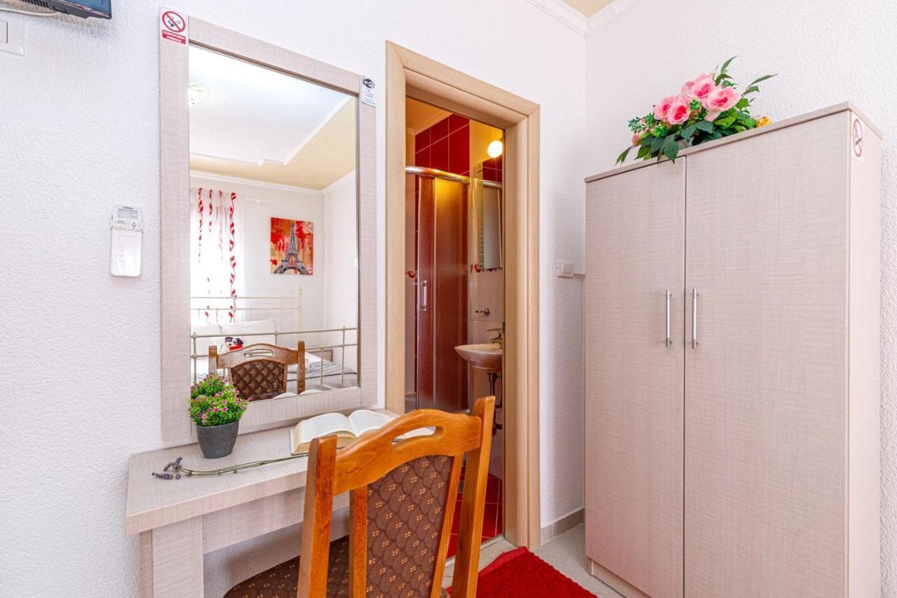 Genoa Rooms Porec Luaran gambar