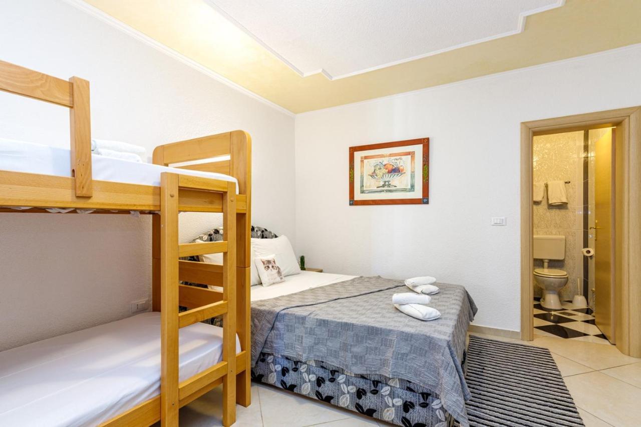 Genoa Rooms Porec Luaran gambar