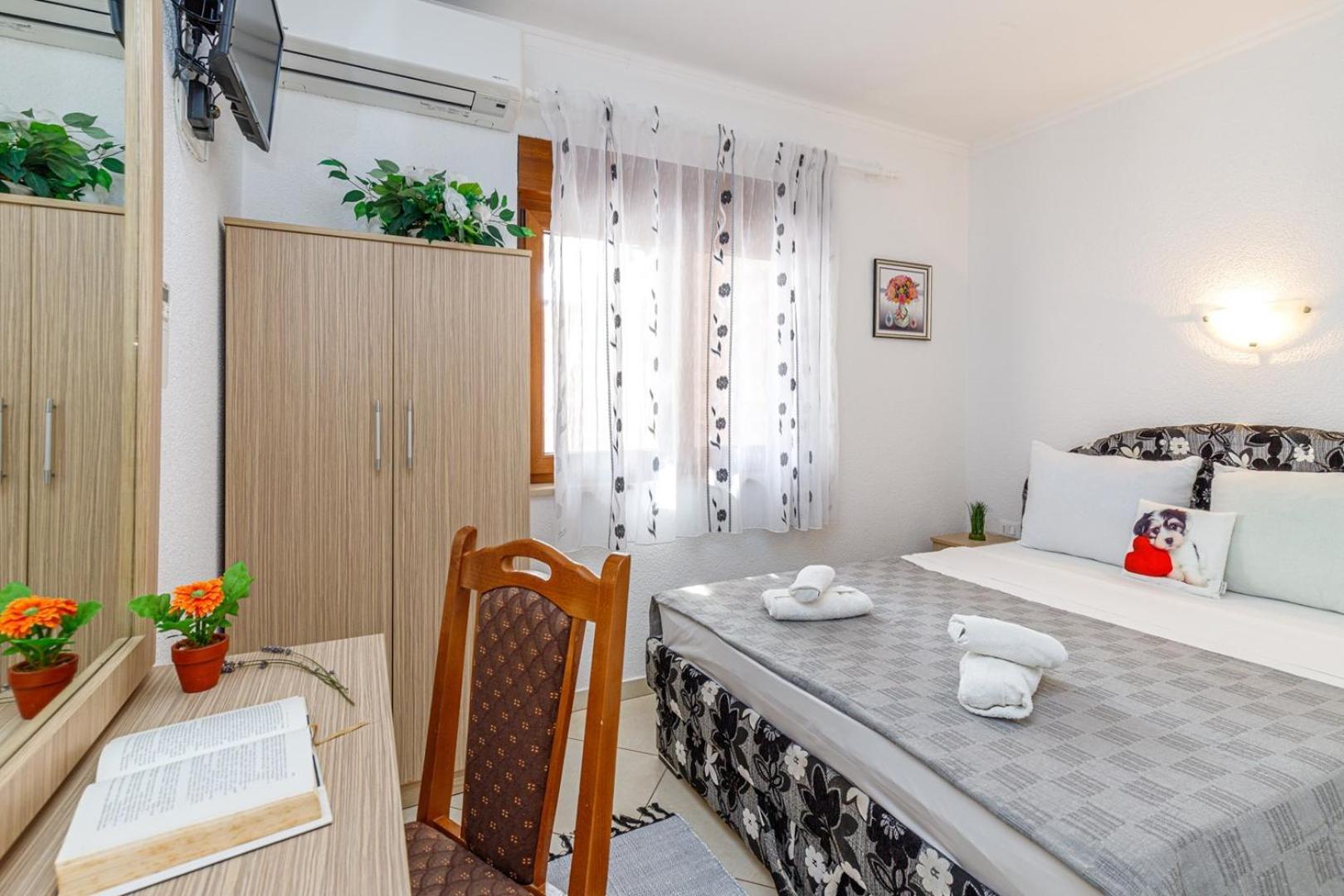 Genoa Rooms Porec Bilik gambar